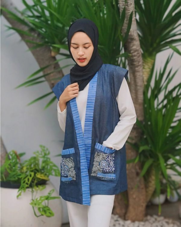 Neera Outer - Image 3